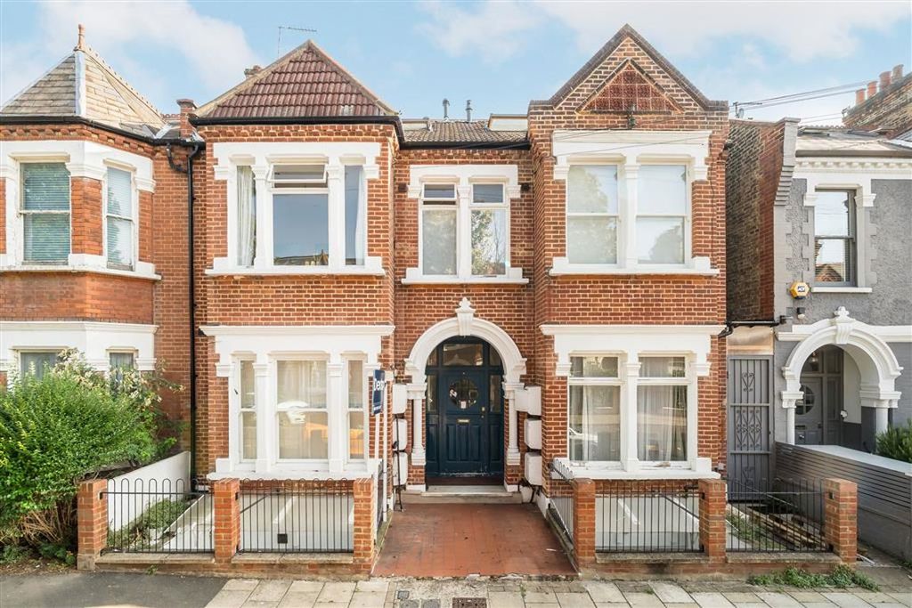 Property photo 1 of 7