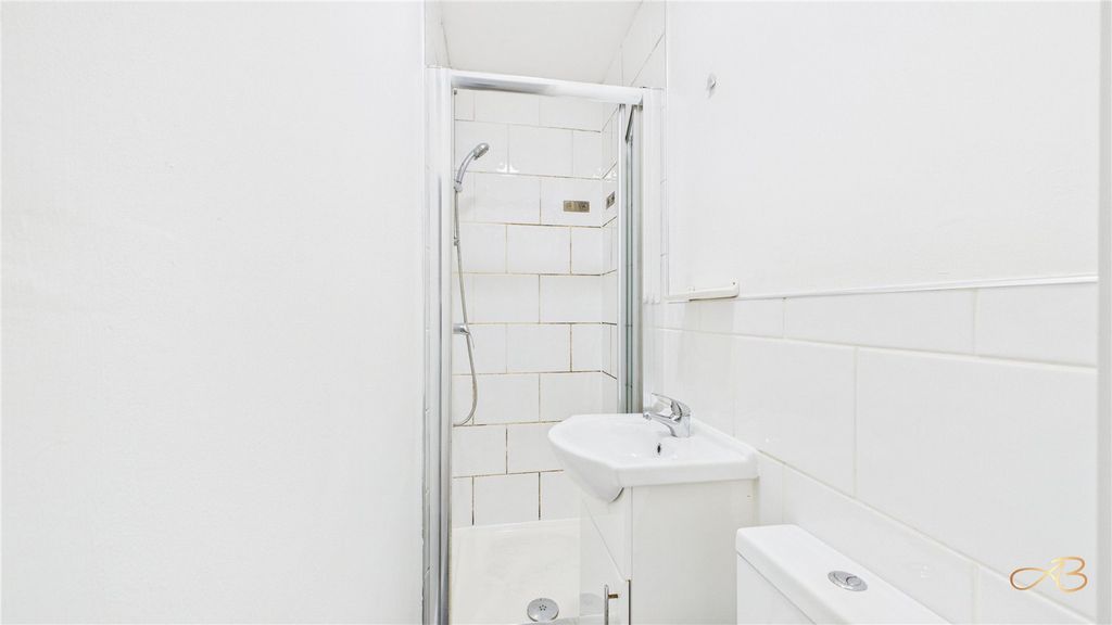 Property photo 2 of 4 Picture No. 09