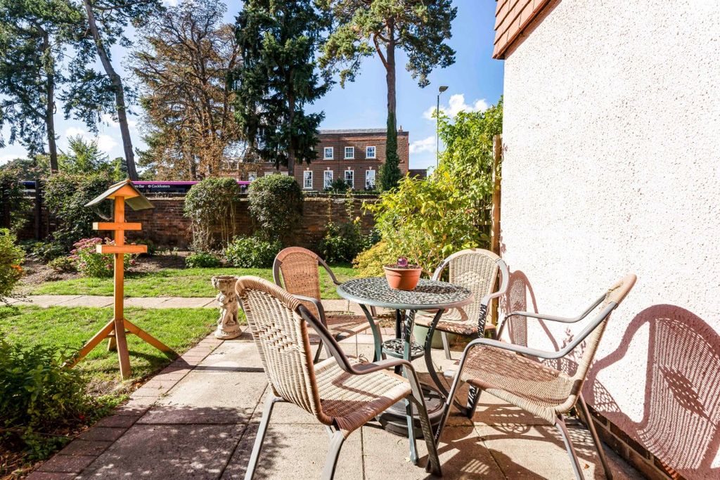 Property photo 2 of 14