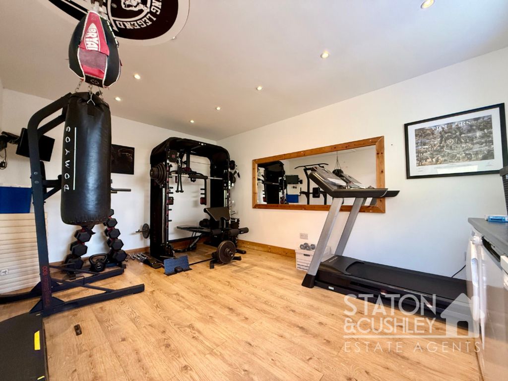 Property photo 2 of 46