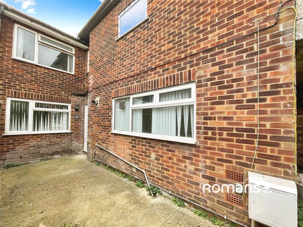 Property photo 2 of 15 Picture No. 04