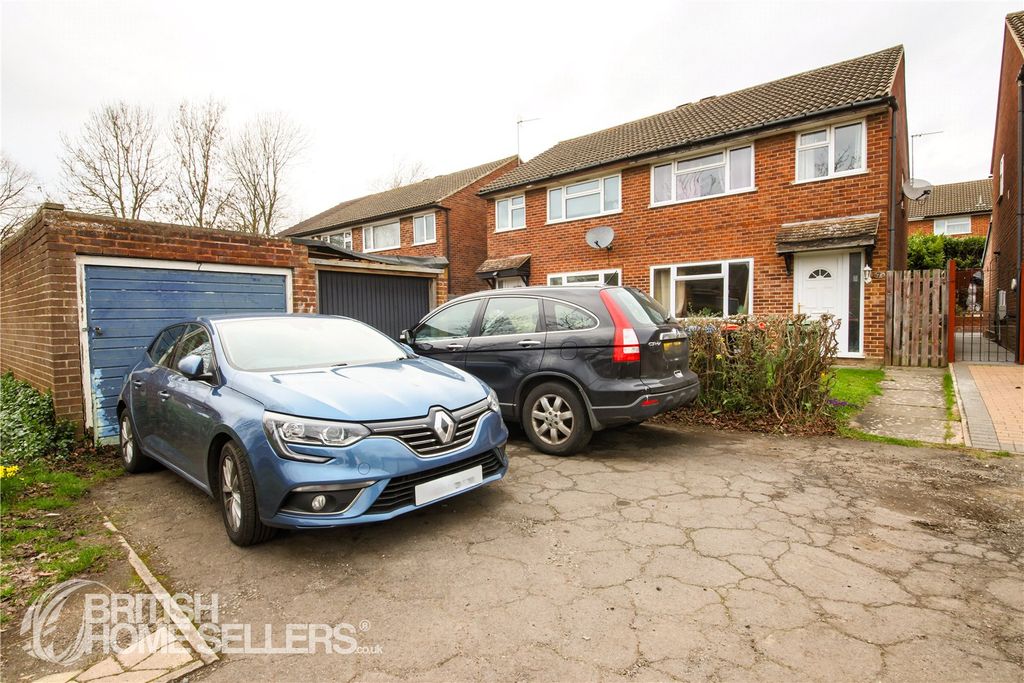 Property photo 2 of 11 Picture No. 15