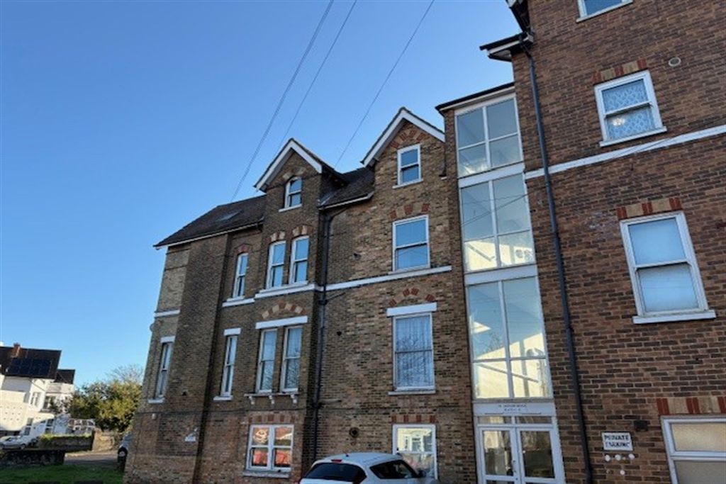 Property photo 1 of 9 (Main)