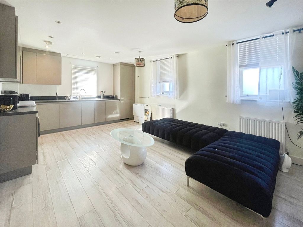 Property photo 3 of 7 Picture No. 07