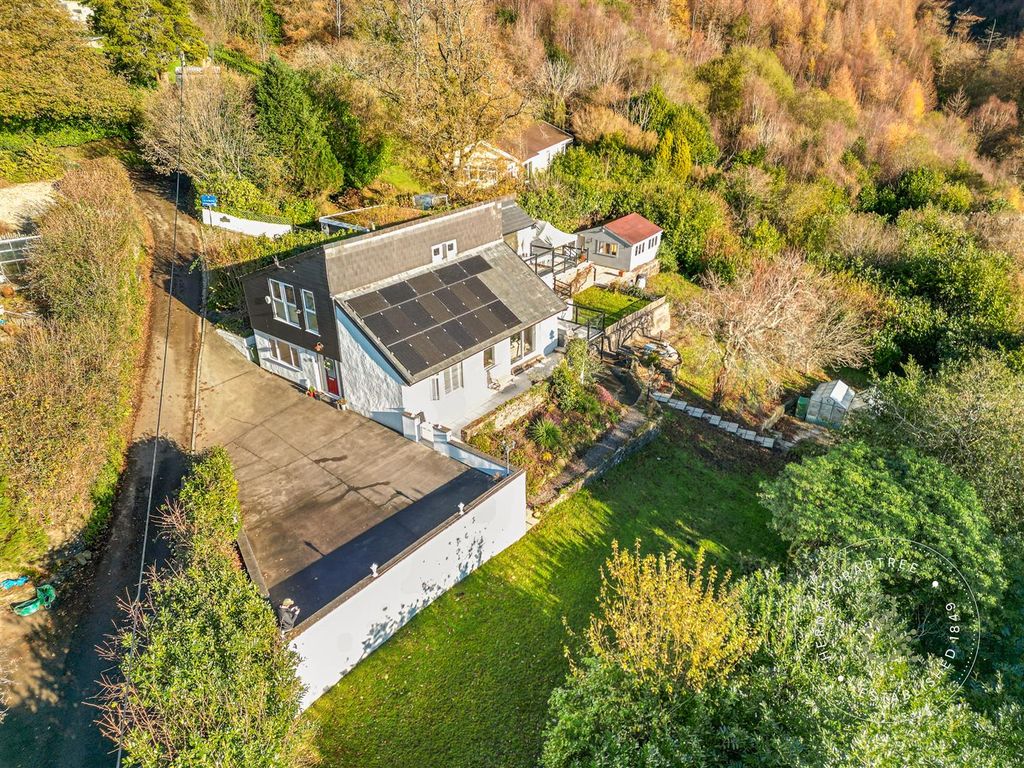 Property photo 2 of 85 Drone, Machen (5).Jpg