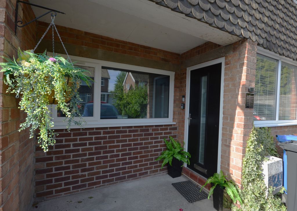 Property photo 2 of 27 Front Exterior