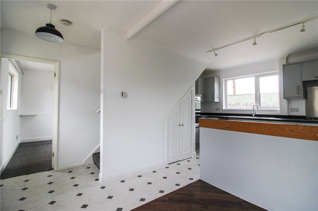 Property photo 3 of 15 Dining Kitchen