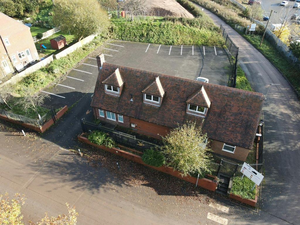 Property photo 3 of 38 4.Jpg