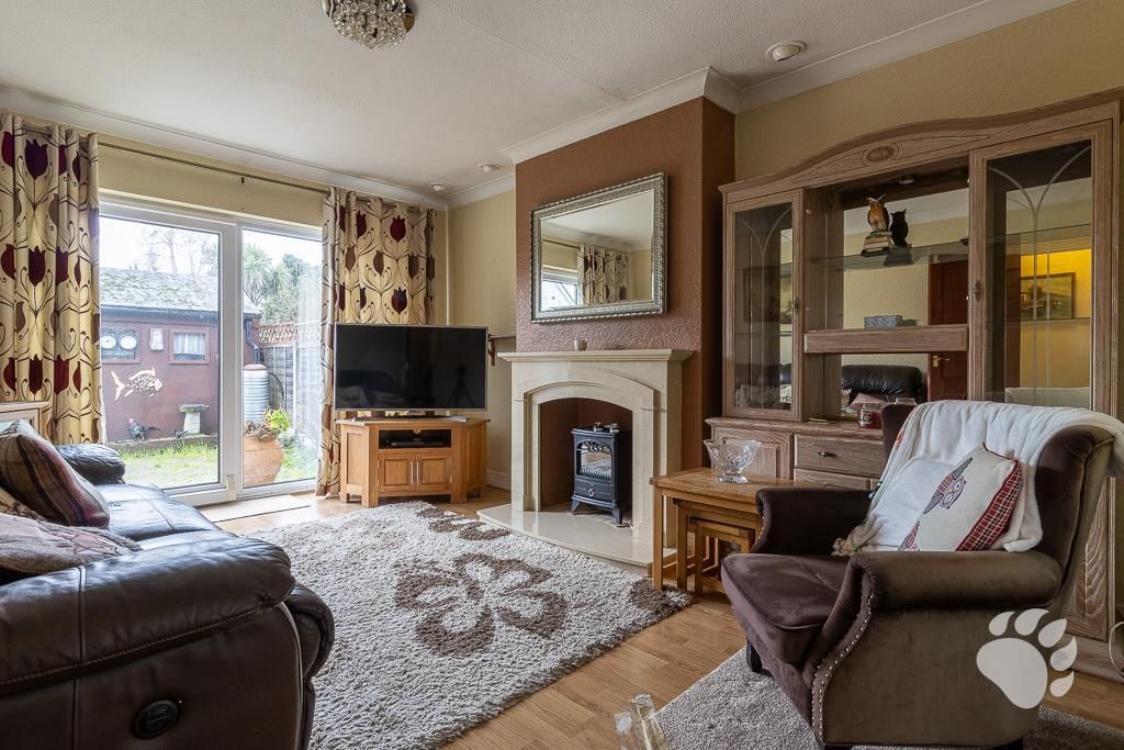 Property photo 2 of 14 Lounge