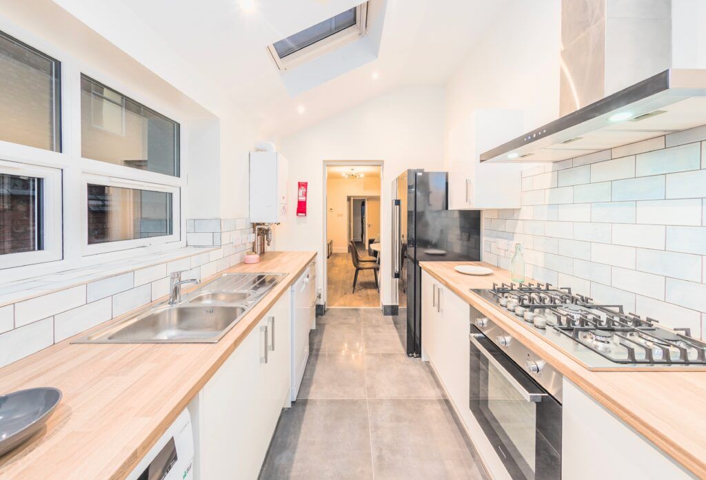 Property photo 2 of 20