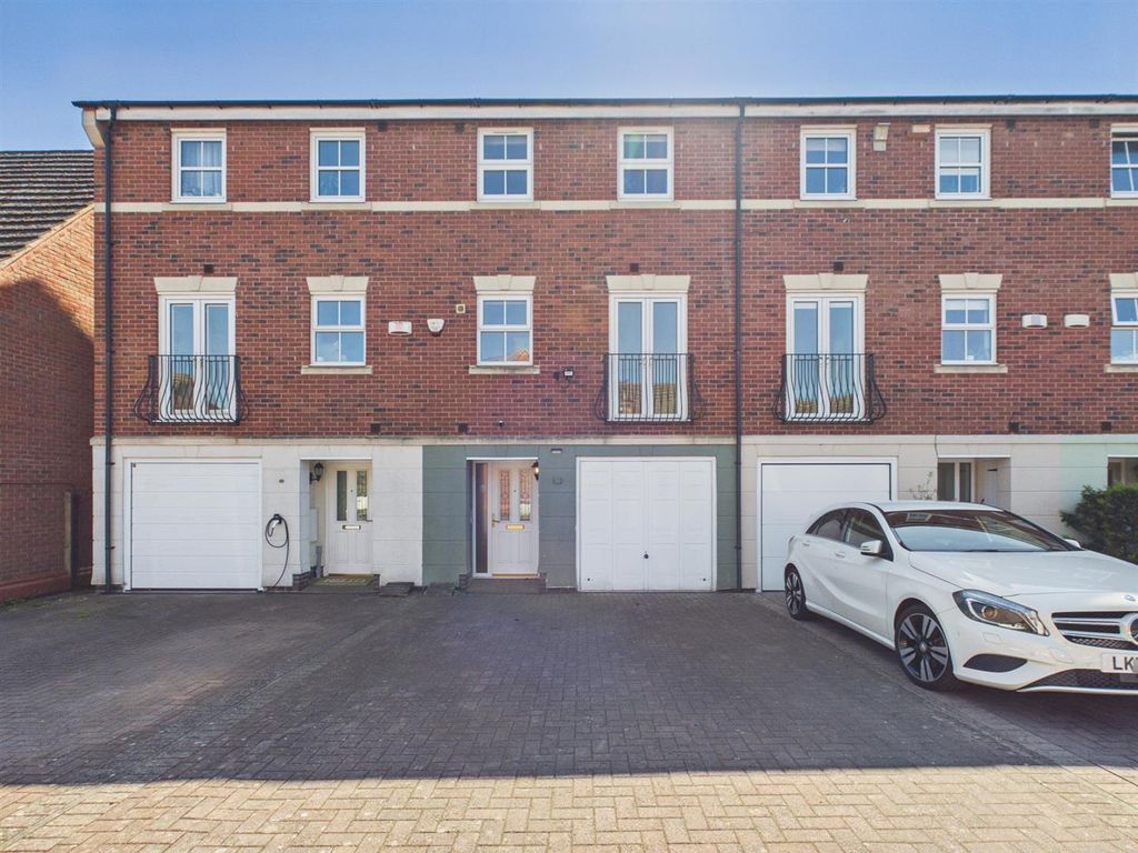Property photo 1 of 14 Christ Church Close, Stamford