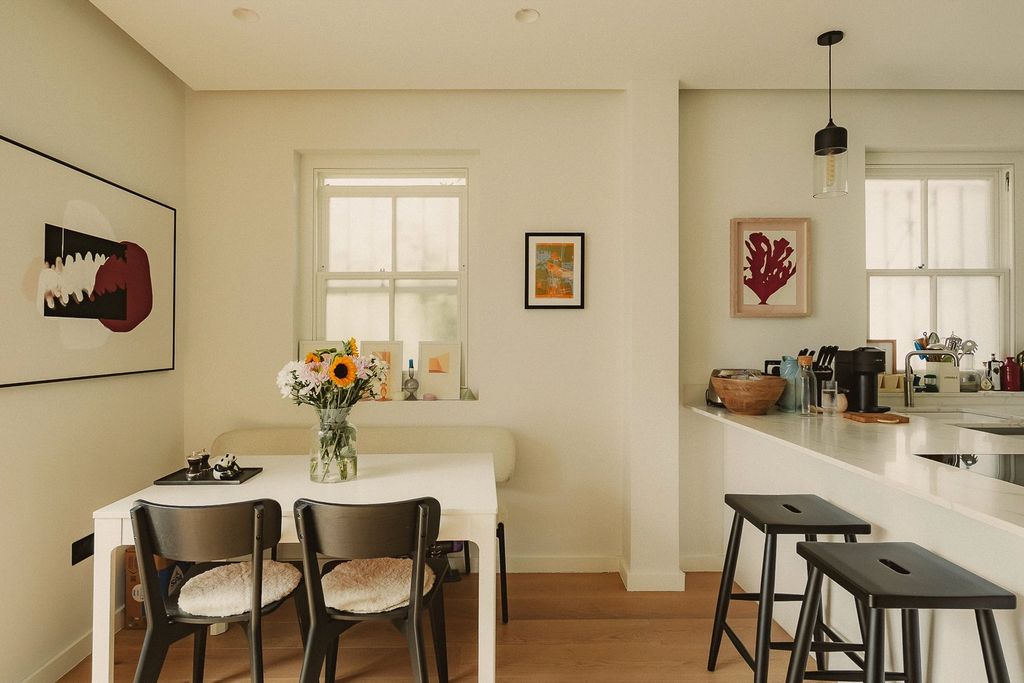 Property photo 2 of 11 Kitchen