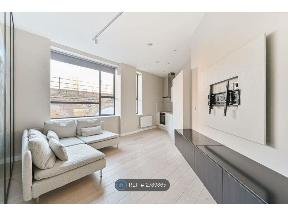 Property photo 2 of 11 Before Moving-In