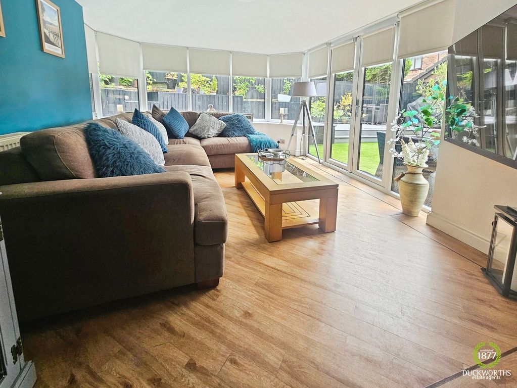 Property photo 3 of 19