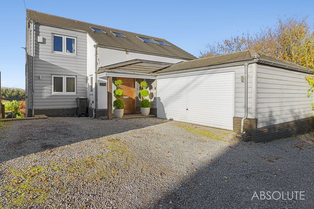 Property photo 1 of 43