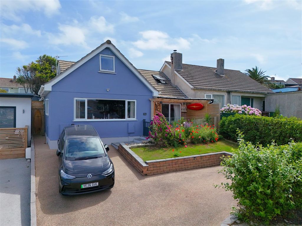 Property photo 1 of 39 Greenbank Crescent