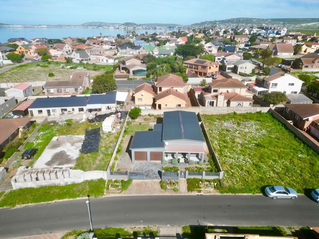 Property photo 2 of 77 La1711357