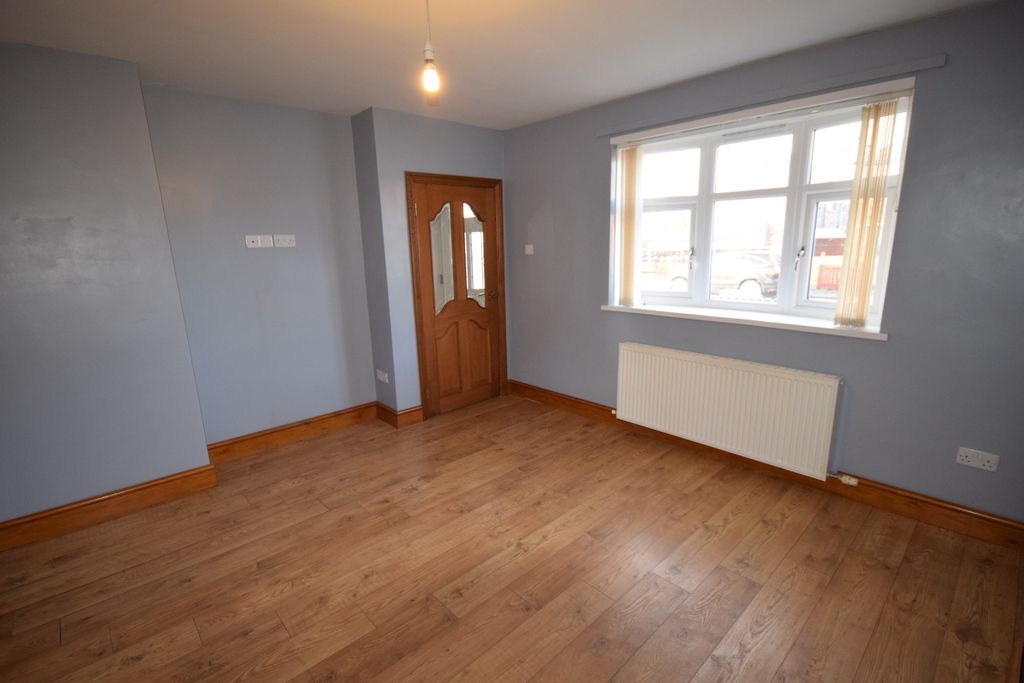 Property photo 3 of 16 Gallery