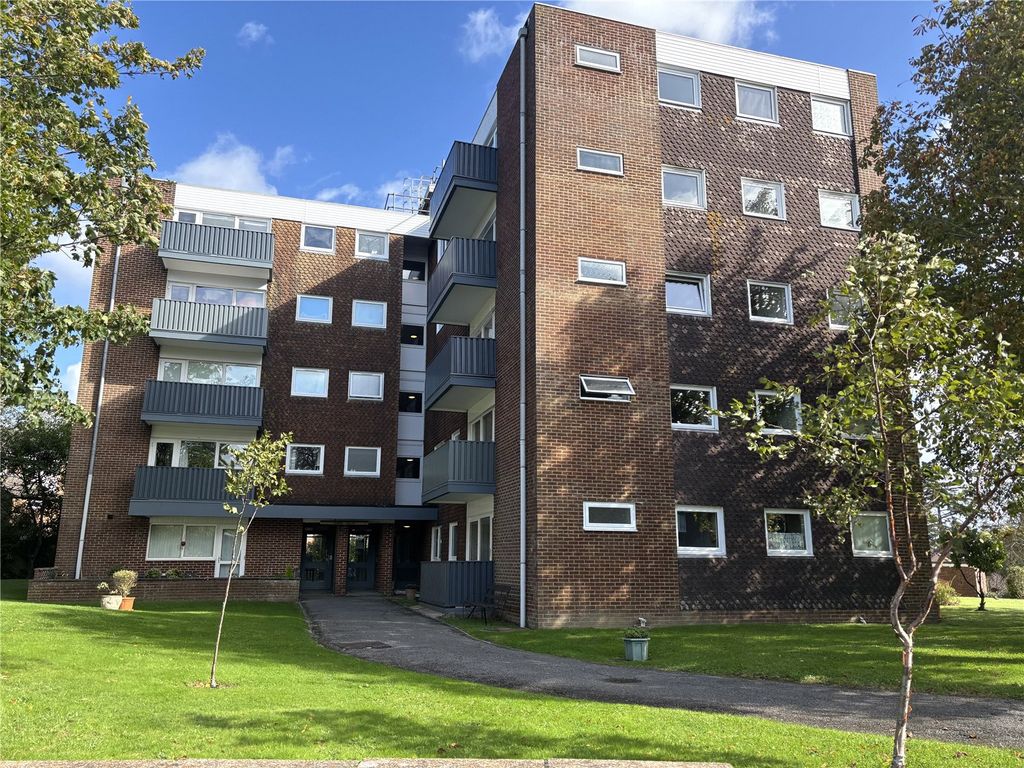 Property photo 1 of 8 Picture No. 12