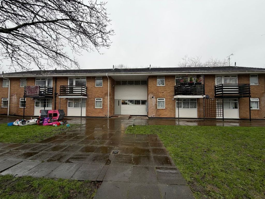 Property photo 2 of 21