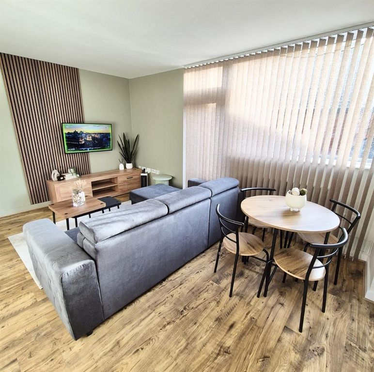 Property photo 2 of 44 Img_5046.Jpg