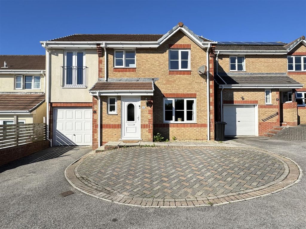 Property photo 1 of 26