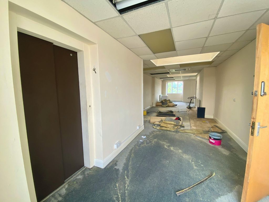 Property photo 3 of 7 Img_1686.Jpg