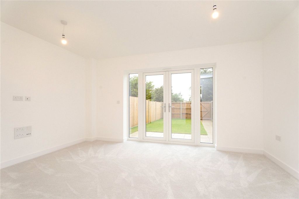 Property photo 3 of 12 Picture No. 09