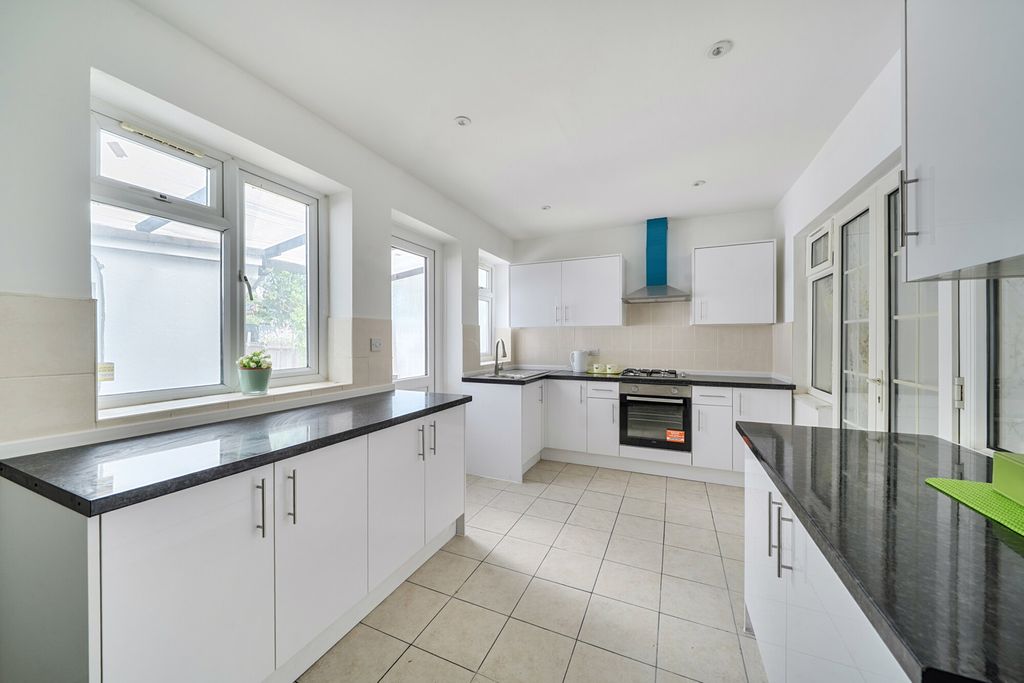 Property photo 1 of 21 1482583-15-6A3A66...