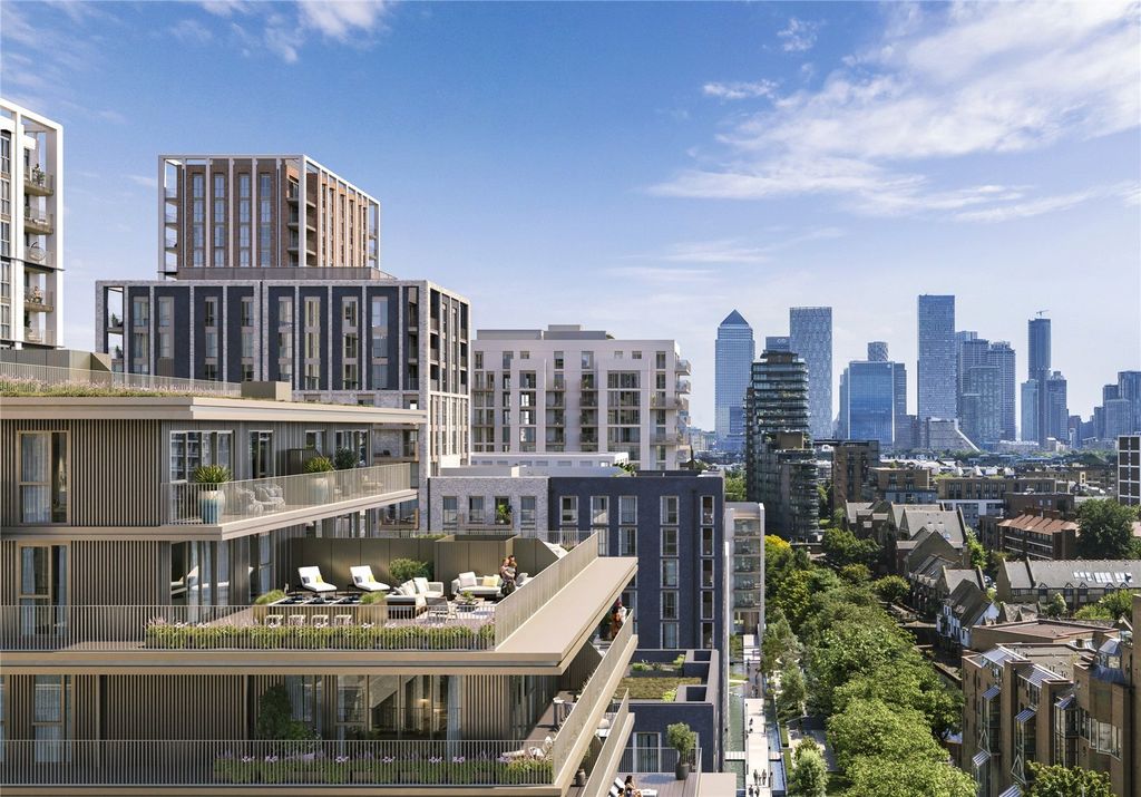 Property photo 2 of 17 London Dock