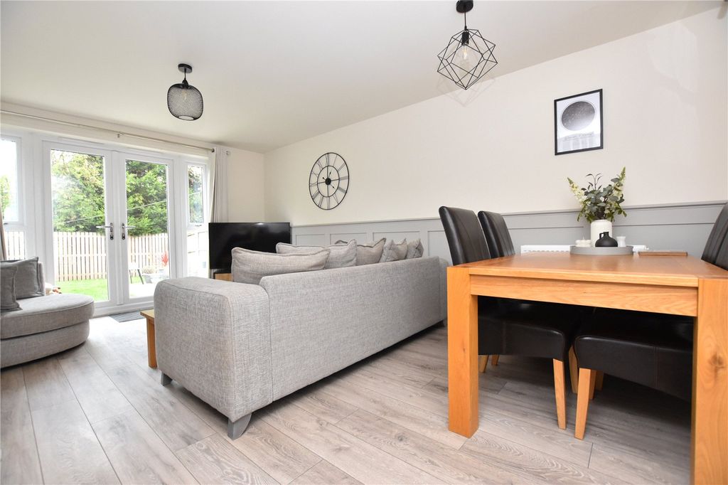 Property photo 3 of 20 Picture No. 11