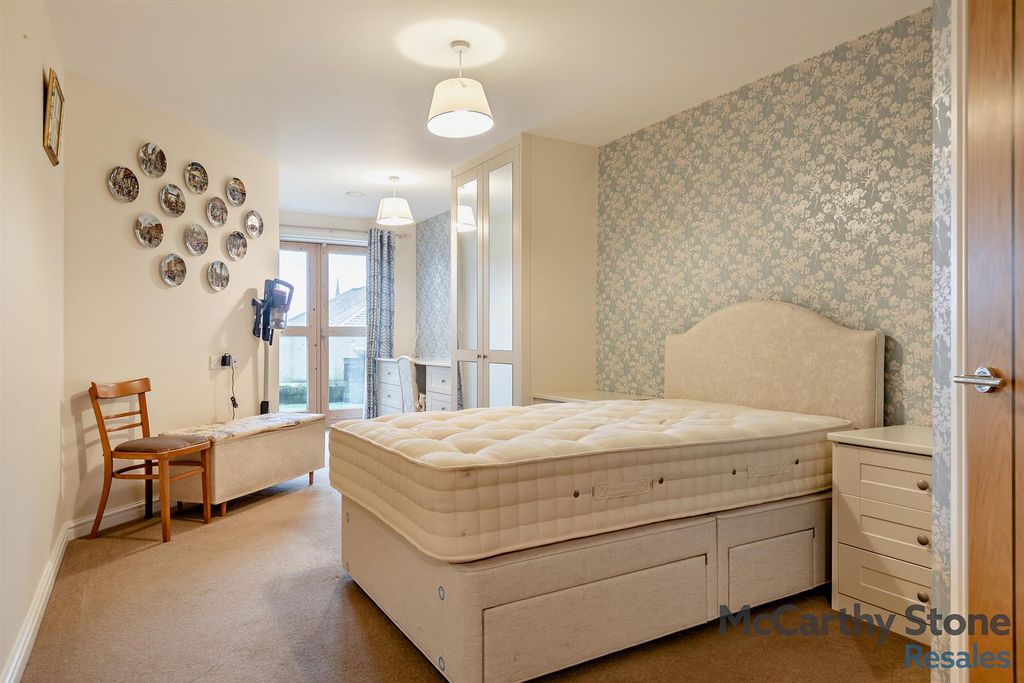 Additional image 8 of 1 bed flat for saleStover Court, East Street, Newton Abbot TQ12