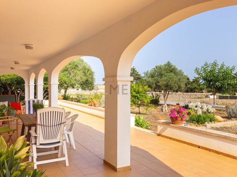 Property photo 2 of 50