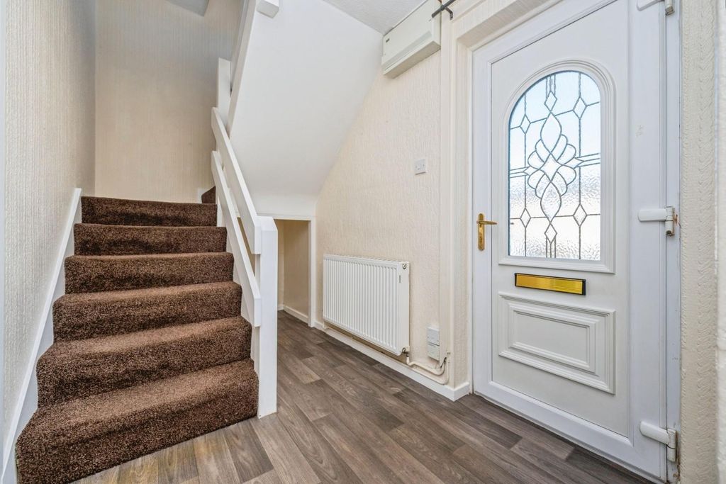 Property photo 2 of 17 32Broadsmeath-10.Jpg