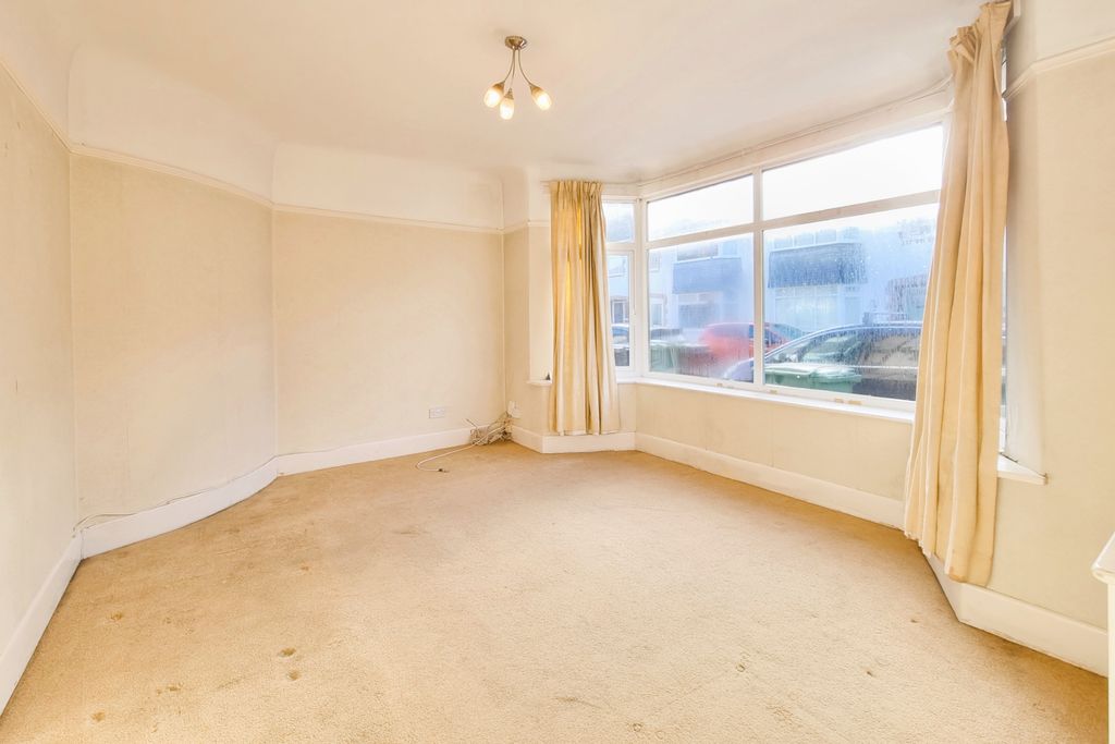 Property photo 2 of 25 20260128_110150