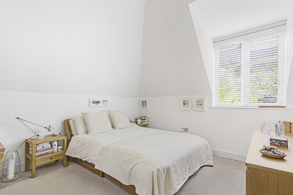 Additional image 12 of 3 bed semi-detached house for saleWillis Grove, Balls Park, Hertford SG13