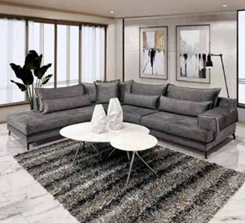 Property photo 2 of 21 Lounge Example