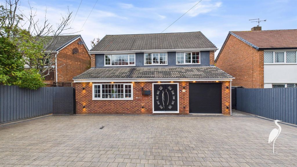 Property photo 1 of 50