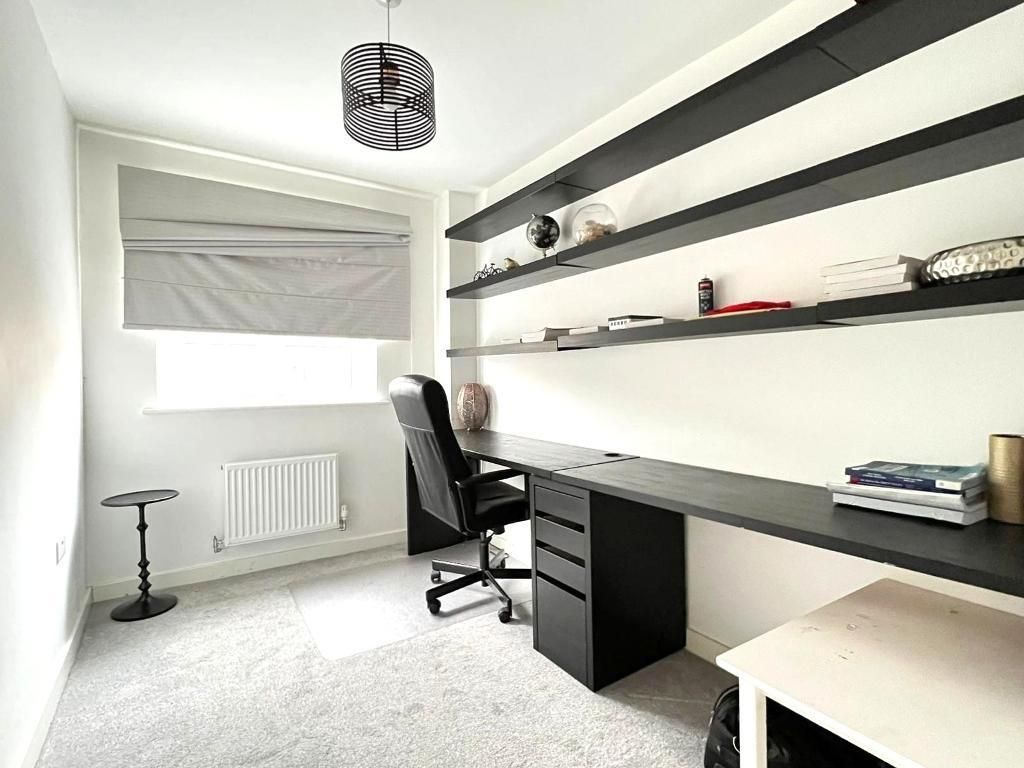 Additional image 11 of 4 bed end terrace house for saleFauna Field, Dunstable, Bedfordshire LU5