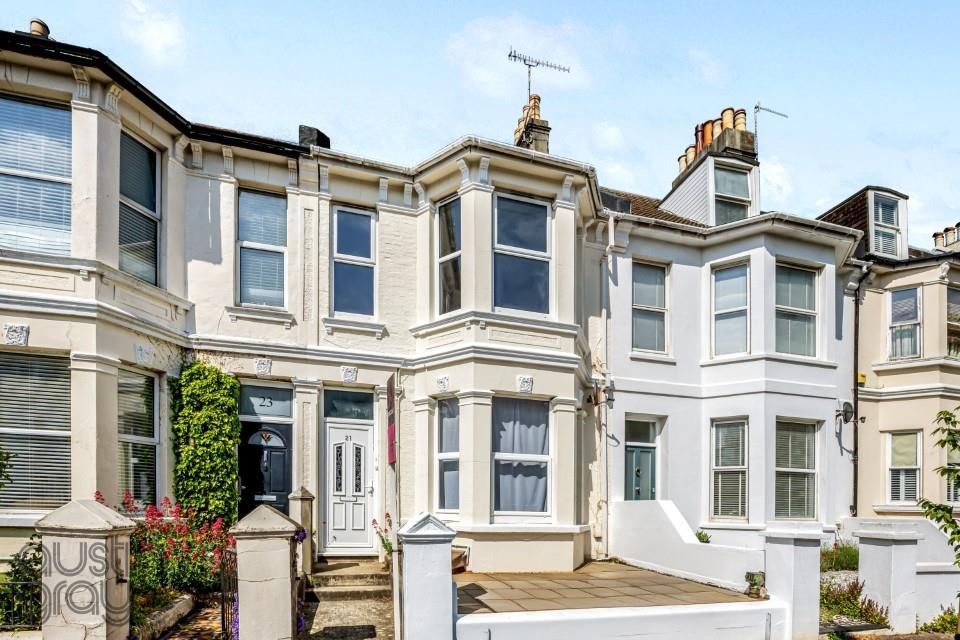 Property photo 1 of 14 Newtown Road, 21-016 (Custom).Jpg