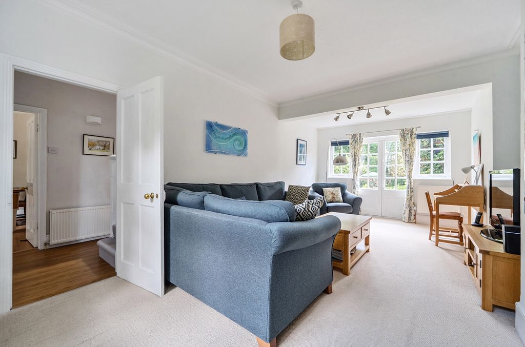 Property photo 3 of 21 1320449-22-686Bf7...