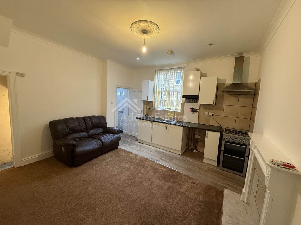 Property photo 2 of 5