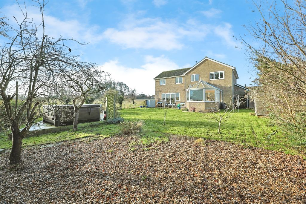 Property photo 1 of 20