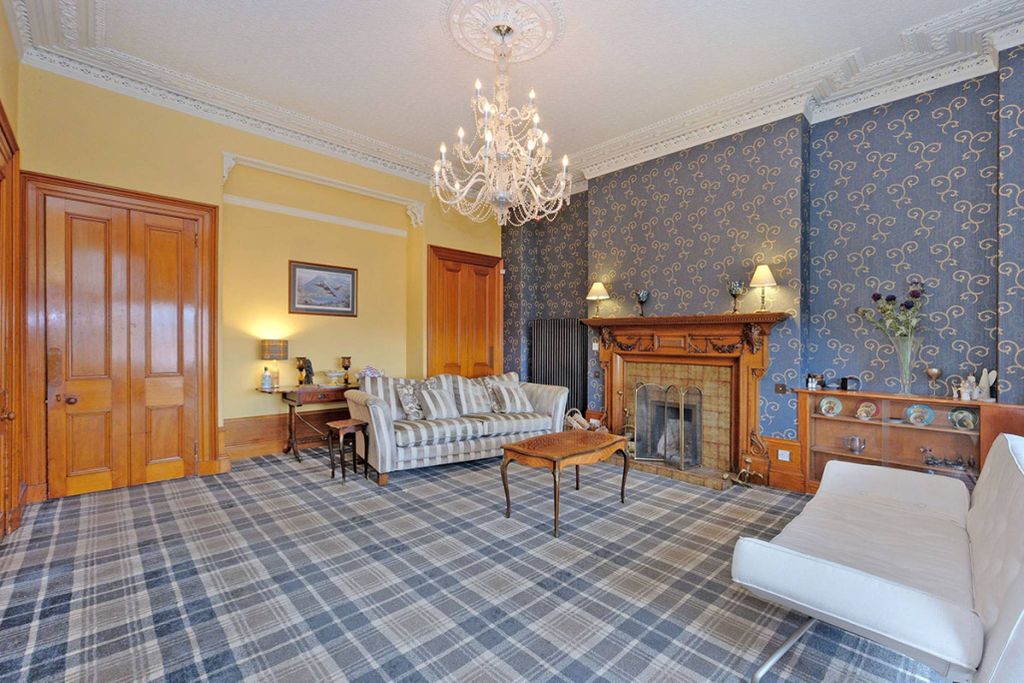 Property photo 3 of 30