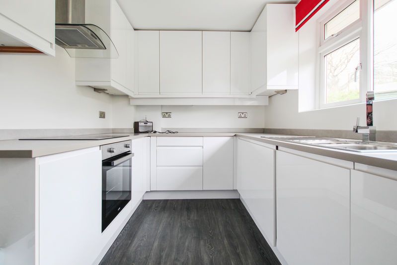 Property photo 2 of 8 Photo 7