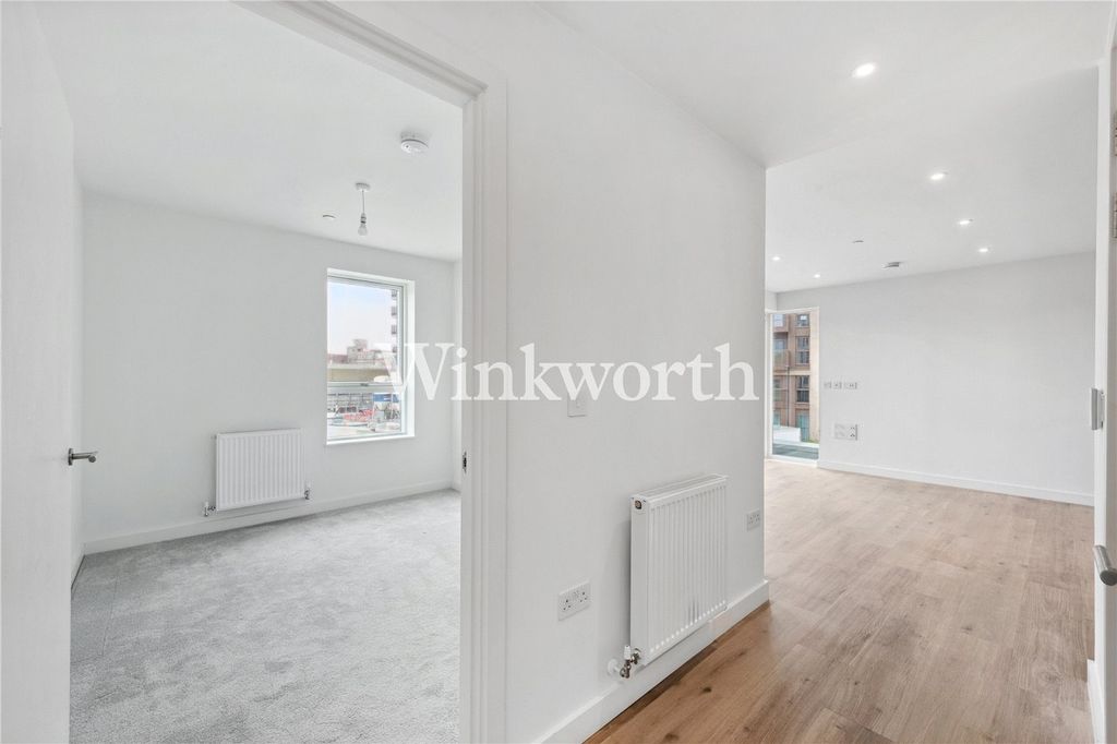 Property photo 3 of 17 Picture No. 03