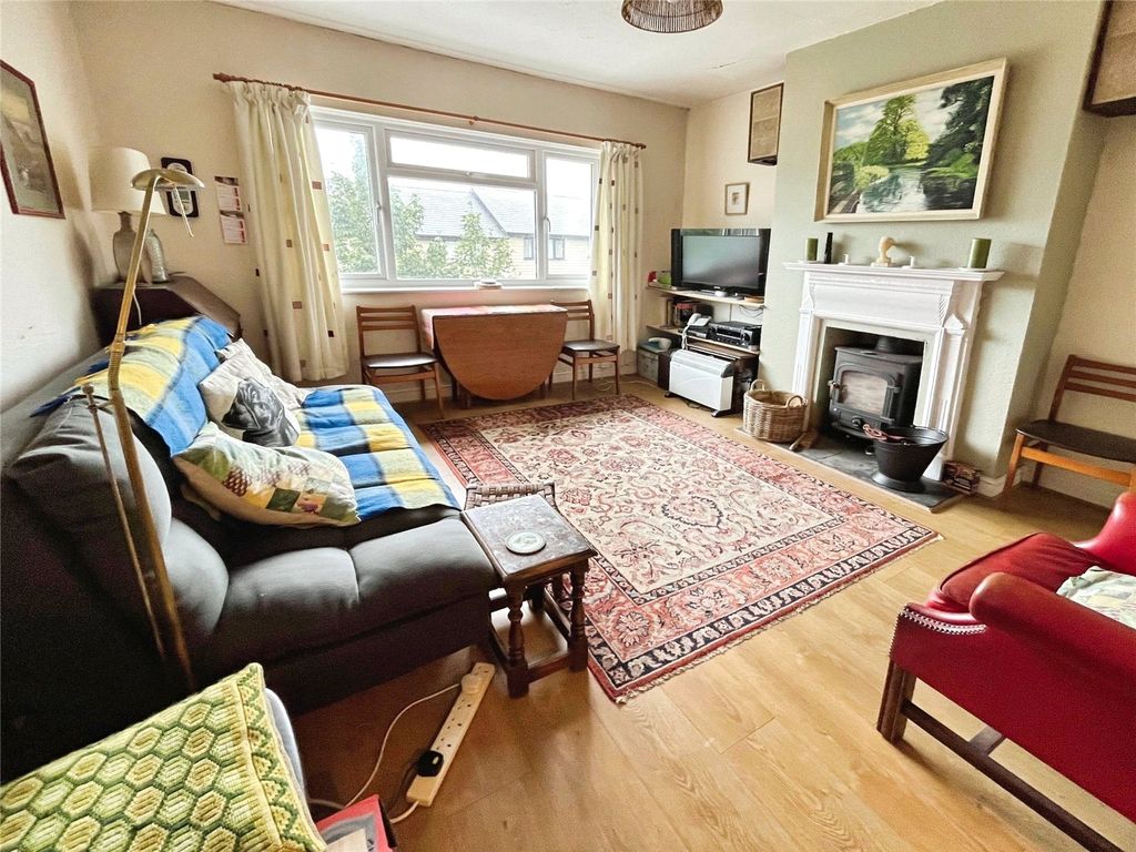 Property photo 2 of 10 Picture No. 11