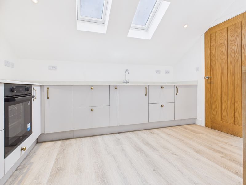 Property photo 3 of 19 Gallery Kitchen