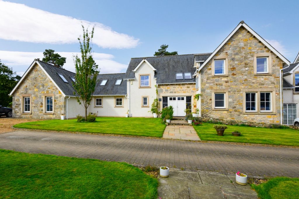 Property photo 1 of 33 Glenwick House