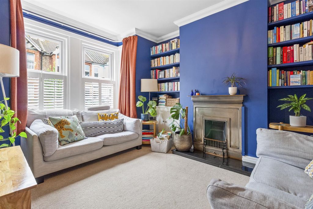 Property photo 2 of 17 St Anselms Road, 21_001.Jpg